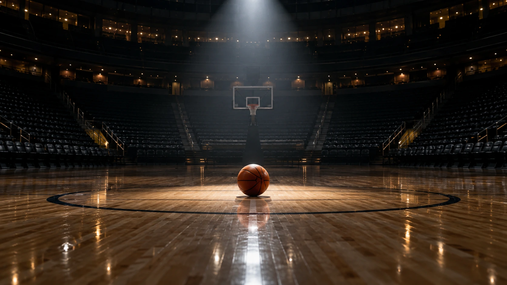 NBA faktid – tühi korvpalliareen ja pall keskringis